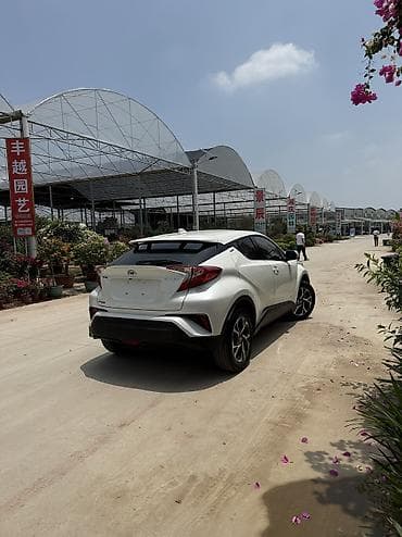 fit 2020: Toyota C-HR: 2020 г., 2 л, Вариатор, Бензин — 5