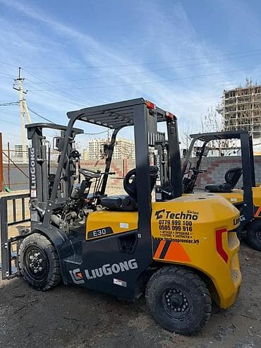 буксировочный: Погрузчик, LiuGong, 2025 г., Колесный, Вилочный — 4