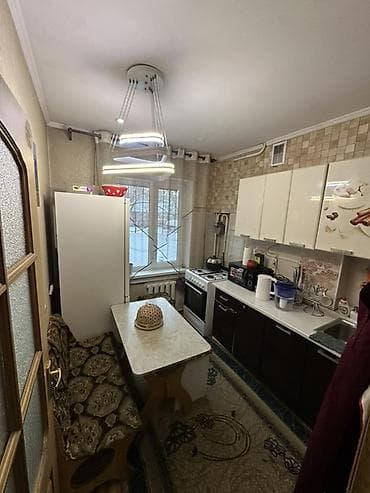 квартиру 3 комнатную: 3 комнаты, 65 м², 105 серия, 1 этаж, Евроремонт — 8