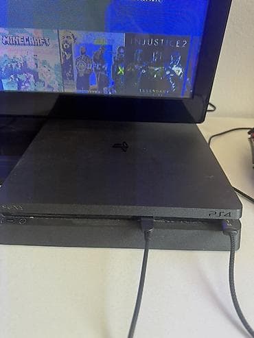 сы 4: PlayStation 4 Slim (PS4) — 1