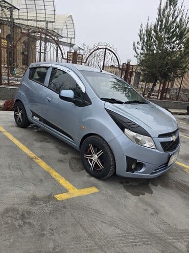 Chevrolet: Chevrolet Spark: 2011 г., 1 л, Механика, Газ, Хэтчбэк — 2