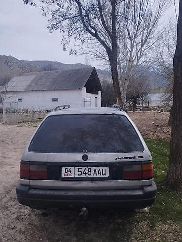 мтз 89 9: Volkswagen Passat B3, седан, левый руль. Основные характеристики: - — 5