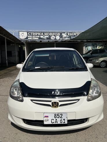 купить авто в кредит без первоначального взноса: Honda Fit: 2007 г., 1.3 л, Вариатор, Бензин, Хэтчбэк — 1