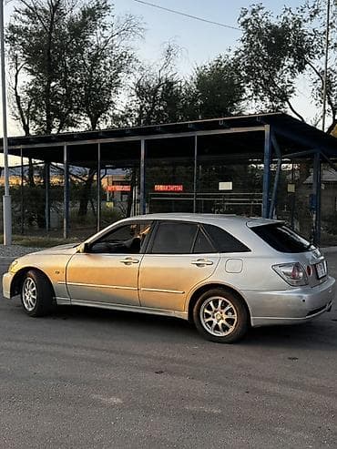 Toyota Altezza: 2002 г., 2 л, Автомат, Бензин, Универсал — 7