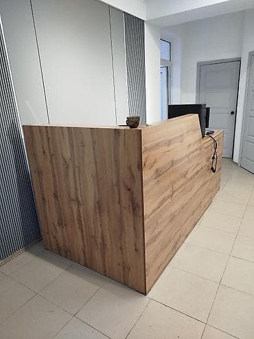 coffee table: Ресепшн в отличном состоянии 
самовывоз 20000
с доставкой 25000 — 5