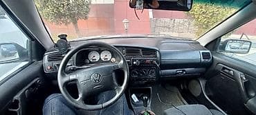 new beetle: Volkswagen Golf: 1998 г., 1.8 л, Механика, Газ, Хэтчбэк — 3