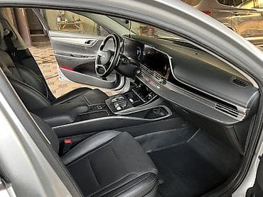 шиток прибора: Hyundai Grandeur: 2021 г., 3 л, Автомат, Газ, Седан — 6