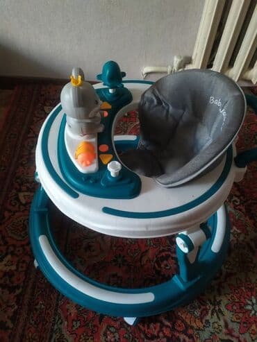 Коляска, цвет - Зеленый, Б/у