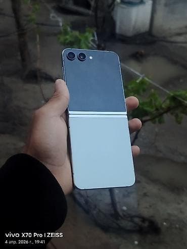 samsung galaxy а6: Samsung Galaxy Z Flip 5, Б/у, 256 ГБ, цвет - Голубой, 1 SIM — 1