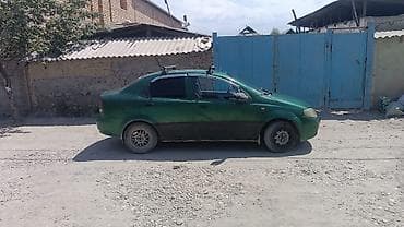 spark 2012: Chevrolet Aveo: 2005 г., 1.5 л, Механика, Бензин, Седан — 4