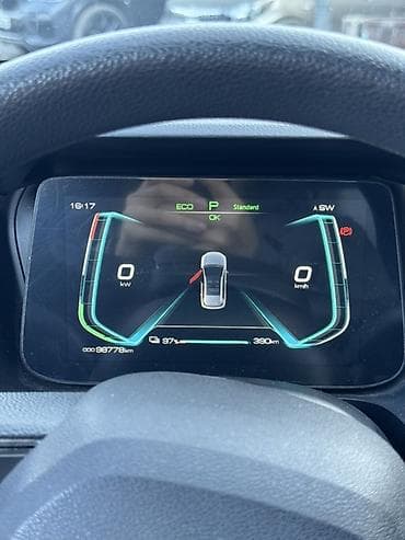 машина бев: BYD E2: 2021 г., Электромобиль, Хэтчбэк — 8