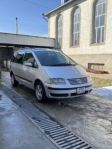 Volkswagen Sharan: 2000 г., 2 л, Автомат, Бензин, Минивэн