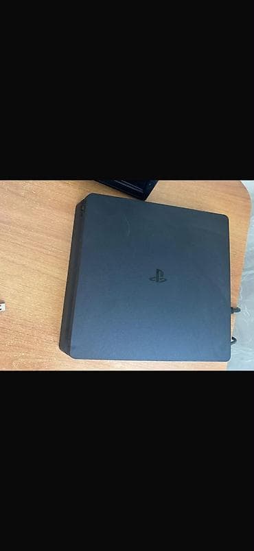 playstation четырьмя: PlayStation 4 Slim + комплект аксессуаров и игр - Консоль Sony — 1