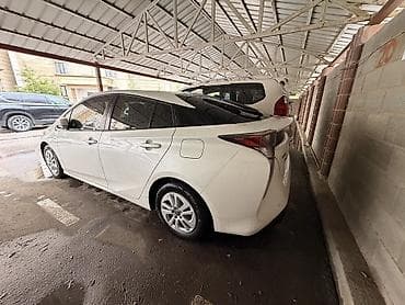 tesla pi: Toyota Prius: 2018 г., 1.8 л, Автомат, Гибрид, Седан — 4