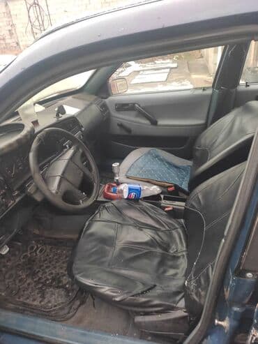 цены на авто: Volkswagen Passat: 1990 г. — 3