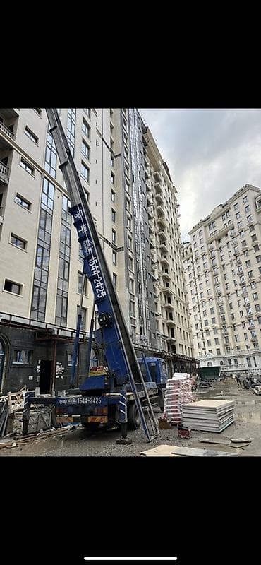 mavic 3: Стрела 65 м, 300 т — 1