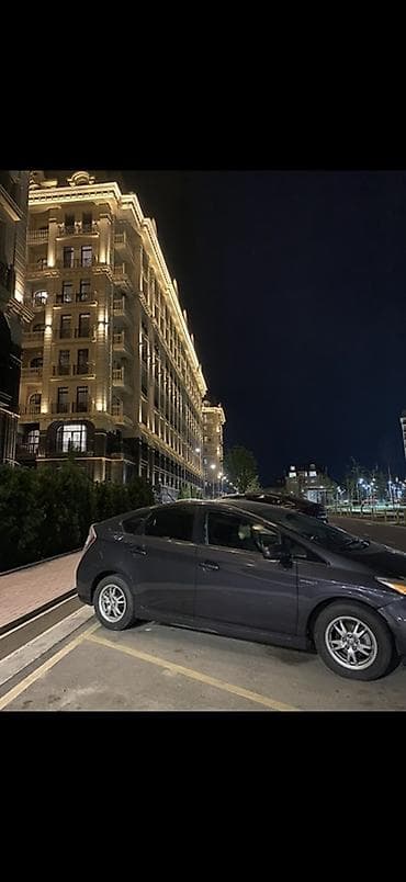 toyota prius 2016: Toyota Prius: 2011 г., 1.8 л, Автомат, Гибрид, Хэтчбэк — 1