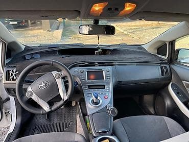 тойота приус с: Toyota Prius: 2012 г., 1.8 л, Вариатор, Гибрид, Хэтчбэк — 4