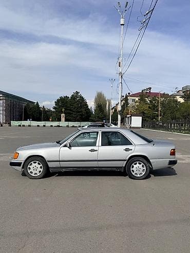 мерседес 124 с: Mercedes-Benz W124: 1989 г., Седан — 5