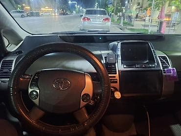 mercedes pickup: Toyota Prius: 2005 г., 1.5 л, Автомат, Гибрид, Хэтчбэк — 3