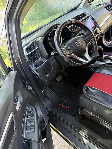 обмен на 5 5: Honda Fit: 2020 г., 1.5 л, Вариатор, Бензин, Хэтчбэк — 8