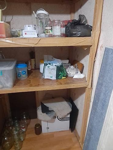 барачный: 3 комнаты, 85 м², Старый ремонт — 4