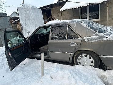 mers 212: Mercedes-Benz W124: 1993 г., 2.3 л, Механика, Бензин, Седан — 5