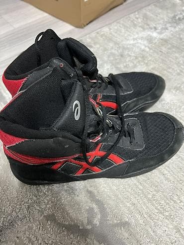 Мужские кроссовки, 42, Asics, Б/у, цвет - Черный