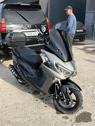 bmb 39: Скутер (макси-скутер класс) с комплектом аксессуаров. Основные — 2