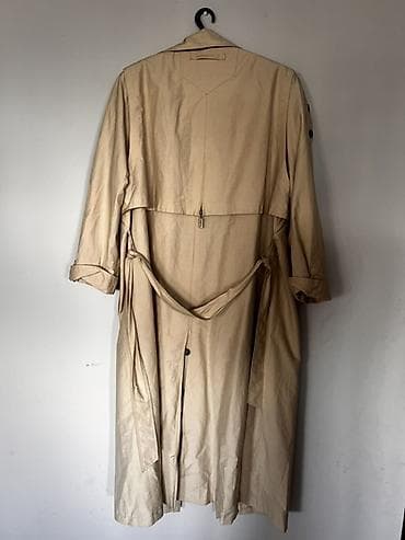 Плащи: Бежевый плащ-тренч Berghaus, классический фасон. Куплено в Грузии — 1