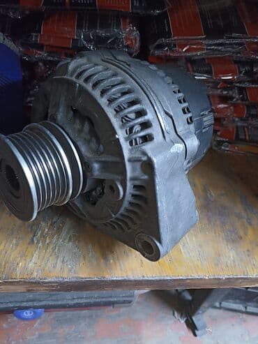двигател на спринтер: Генератор Mercedes-Benz Колдонулган, Оригинал, Германия — 1