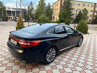 geely x3: Hyundai Grandeur: 2015 г., 3 л, Автомат, Газ, Седан — 4
