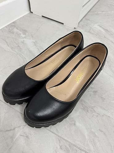 кийит: Туфли, 39, Колдонулган, түсү - Кара, Өзү алып кетүү — 1