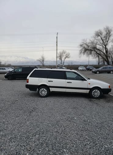 Volkswagen Passat Variant: 1993 г., 1.8 л, Механика, Бензин, Универсал