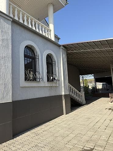 4 bedroom: Сдаётся в аренду просторный двухэтажный дом с подвалом, летней кухней — 3