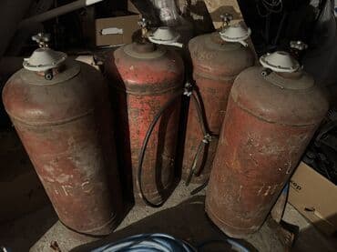 пивное оборудование для розлива пива цена: Продаются 4 газбалона по 50литров, готовые к эксплуатации, после — 4