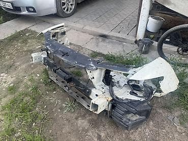 Кузовные детали: Экран крепления радиатора Honda, Б/у, Оригинал — 2