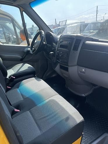 шторка w211: Mercedes-Benz Sprinter грузовой фургон (длинная база, высокая крыша) — 3