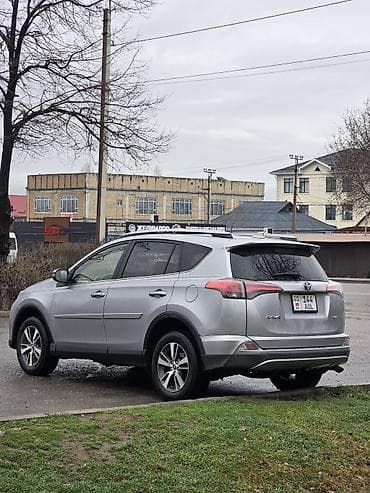продаю форанер: Toyota RAV4: 2018 г., 2.5 л, Автомат, Бензин, Кроссовер — 4