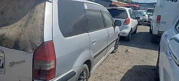 мисибуси шариот: Mitsubishi Grandis: 1999 г., 2.4 л, Автомат, Бензин, Минивэн — 8