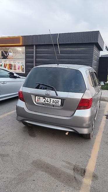 yangwang u8 цена: Honda Fit: 2003 г., 1.3 л, Вариатор, Бензин, Хэтчбэк — 4