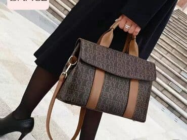 Продаю сумки: 1. Коричневая. Размер 32х25. В комплекте длинный