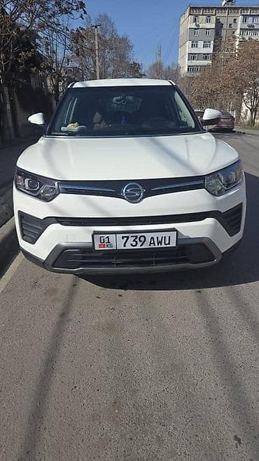 Транспорт: Ssangyong Tivoli: 2021 г., 1.5 л, Бензин, Кроссовер — 4
