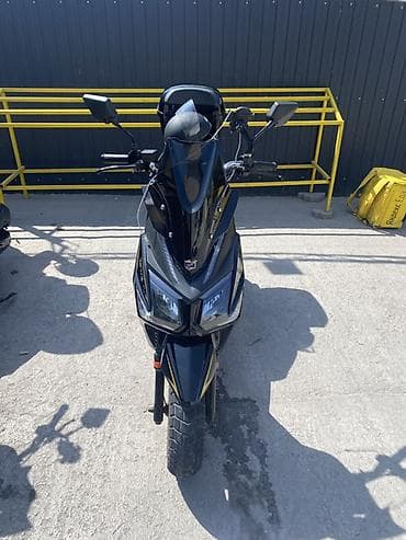 электро байк: Скутер QJIVE (QJYVE/QIYE) 50–125 см³, черный, с золотыми акцентами — 1