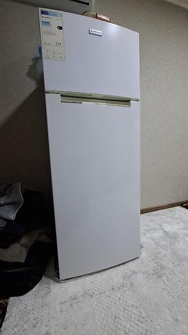 Холодильник Avangard, Б/у, Двухкамерный