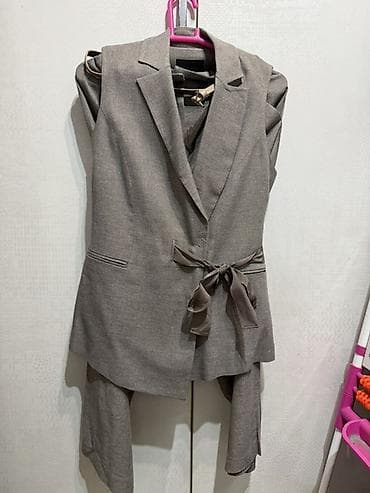 second hand: Женская одежда - все новое. Размеры S/M. Цены минимальные . Если что — 5