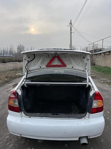 Унаа сатуу: Hyundai Accent: 1999 г., Кол менен иштөөчү, Бензин, Седан — 2