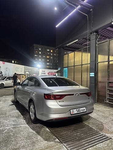 Renault SM6: 2019 г., Бензин, Седан — 4