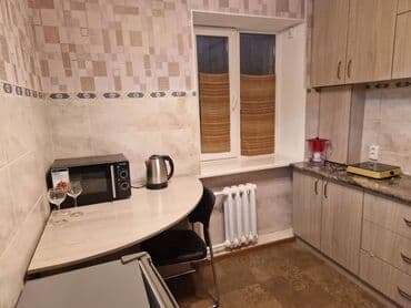 суточный квартира бишкек политех: 2 бөлмө, Менчик ээси, Чогуу жашоосу жок, Толугу менен эмереги бар — 6