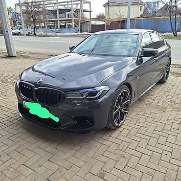 молдинги е39: BMW 5 series: 2019 г., 3 л, Автомат, Дизель, Седан — 5